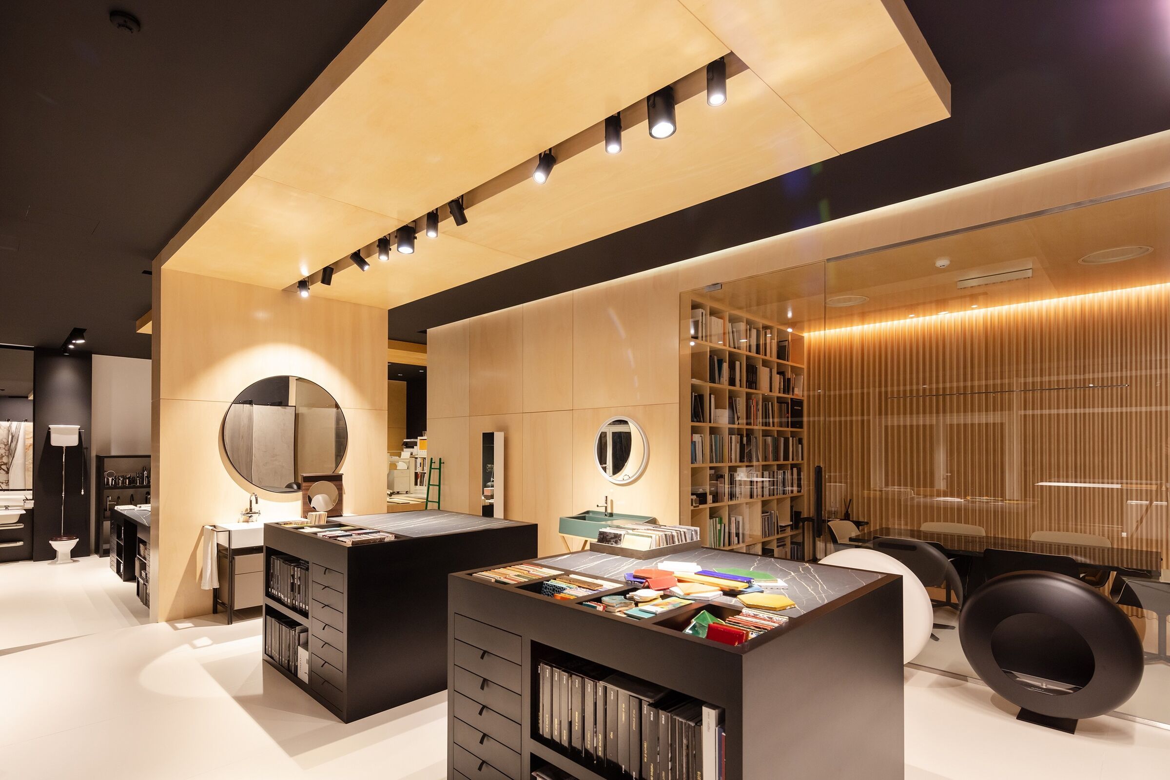 Living room showcase and partition